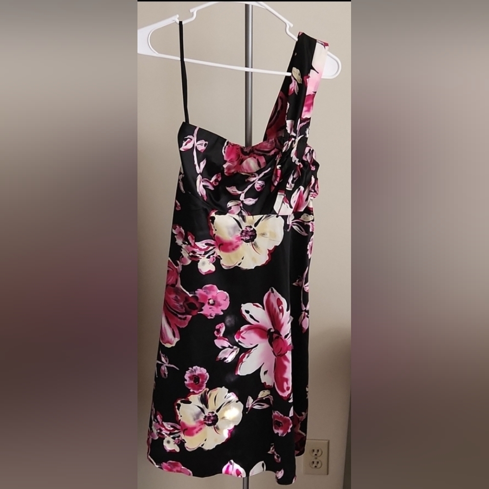One shoulder A line floral dress